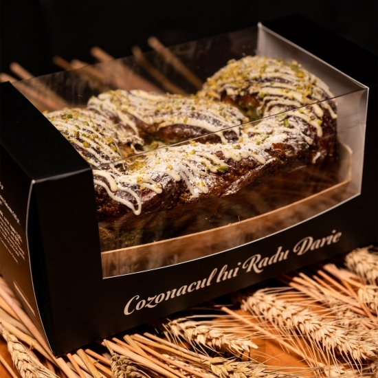 Babka cu fistic, ciocolată albă și limoncello 1.2kg