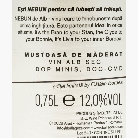 Vin alb sec Mustoasă de Măderat, 12%, 0.75l